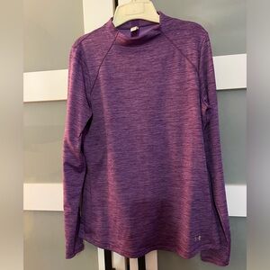 Stay Stylish & Dry: Extra Large Under Armour Women's Long Sleeve Running Shirt